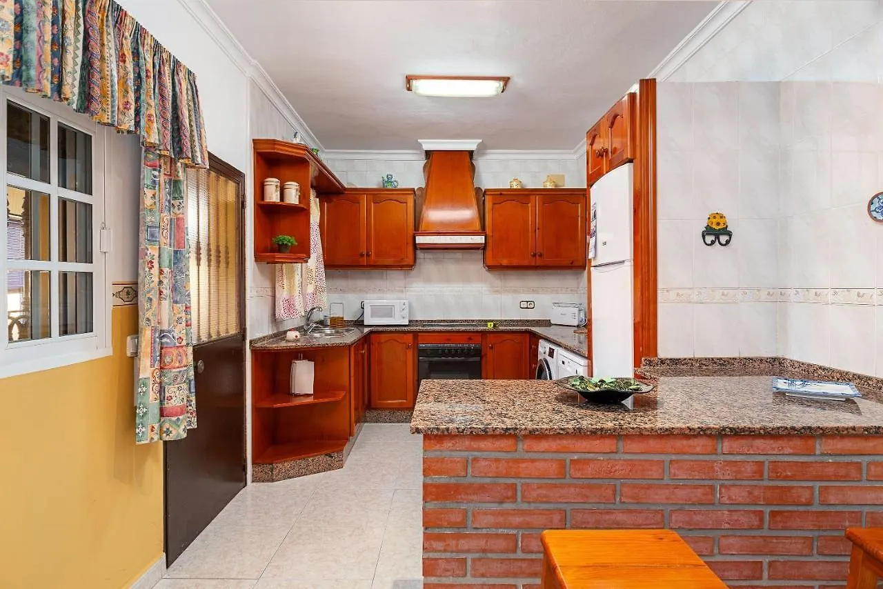 Casa Chiqui - Solo Familias Villa Conil De La Frontera 0*,  Spain